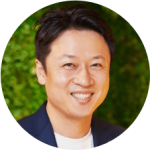 山本敏行 氏